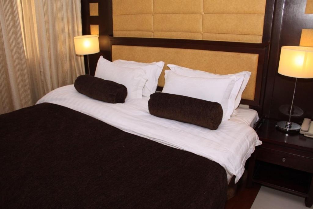 Owu Crown Hotel Ibadan Værelse billede