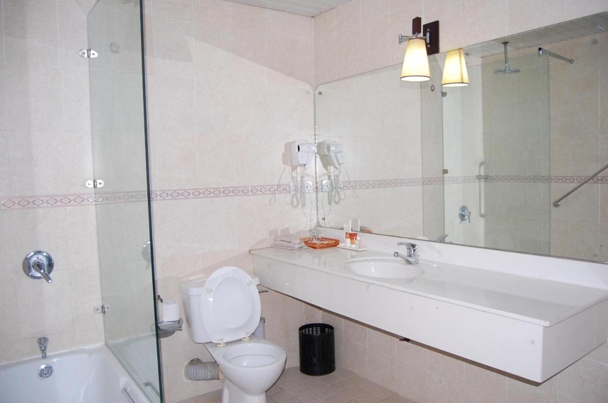 Owu Crown Hotel Ibadan Værelse billede