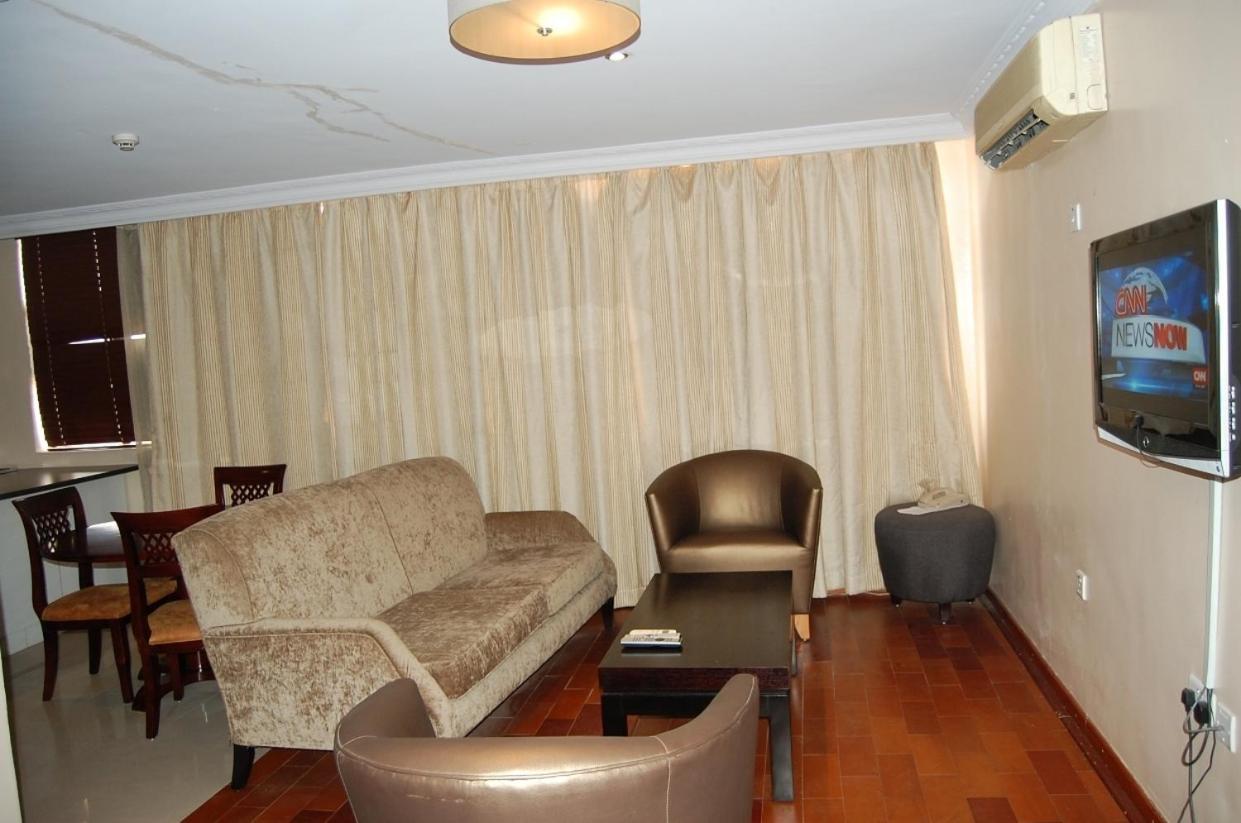 Owu Crown Hotel Ibadan Værelse billede